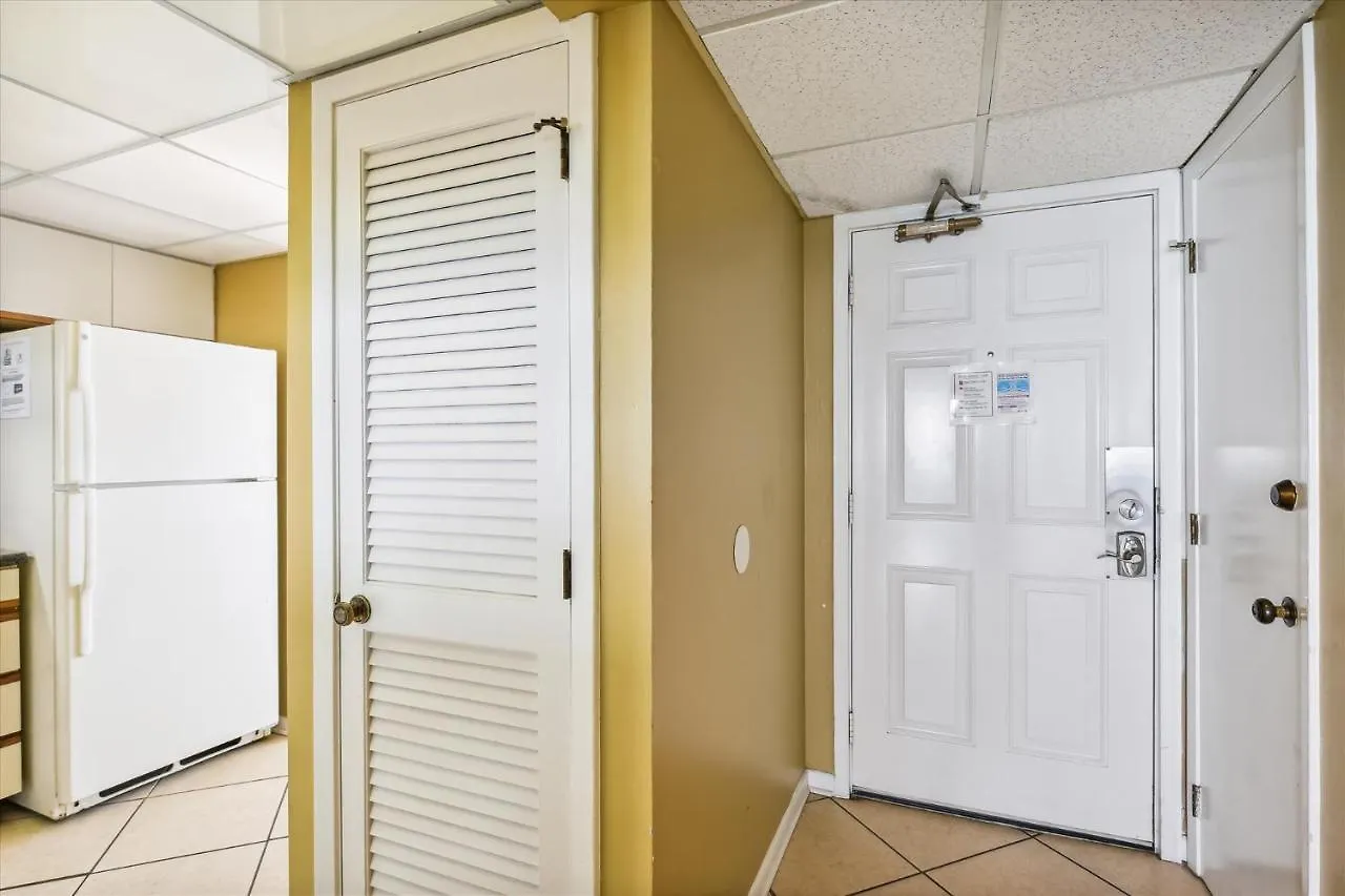 Edgewater Beach Resort #1004 By Book That Condo Panama City Beach 0*,  United States