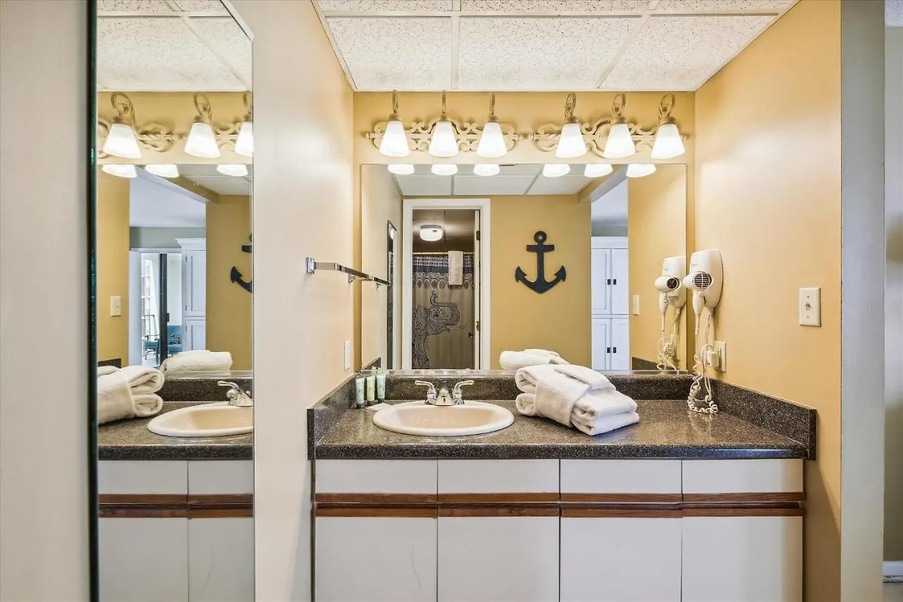 Holiday home Edgewater Beach Resort #1004 By Book That Condo Panama City Beach United States