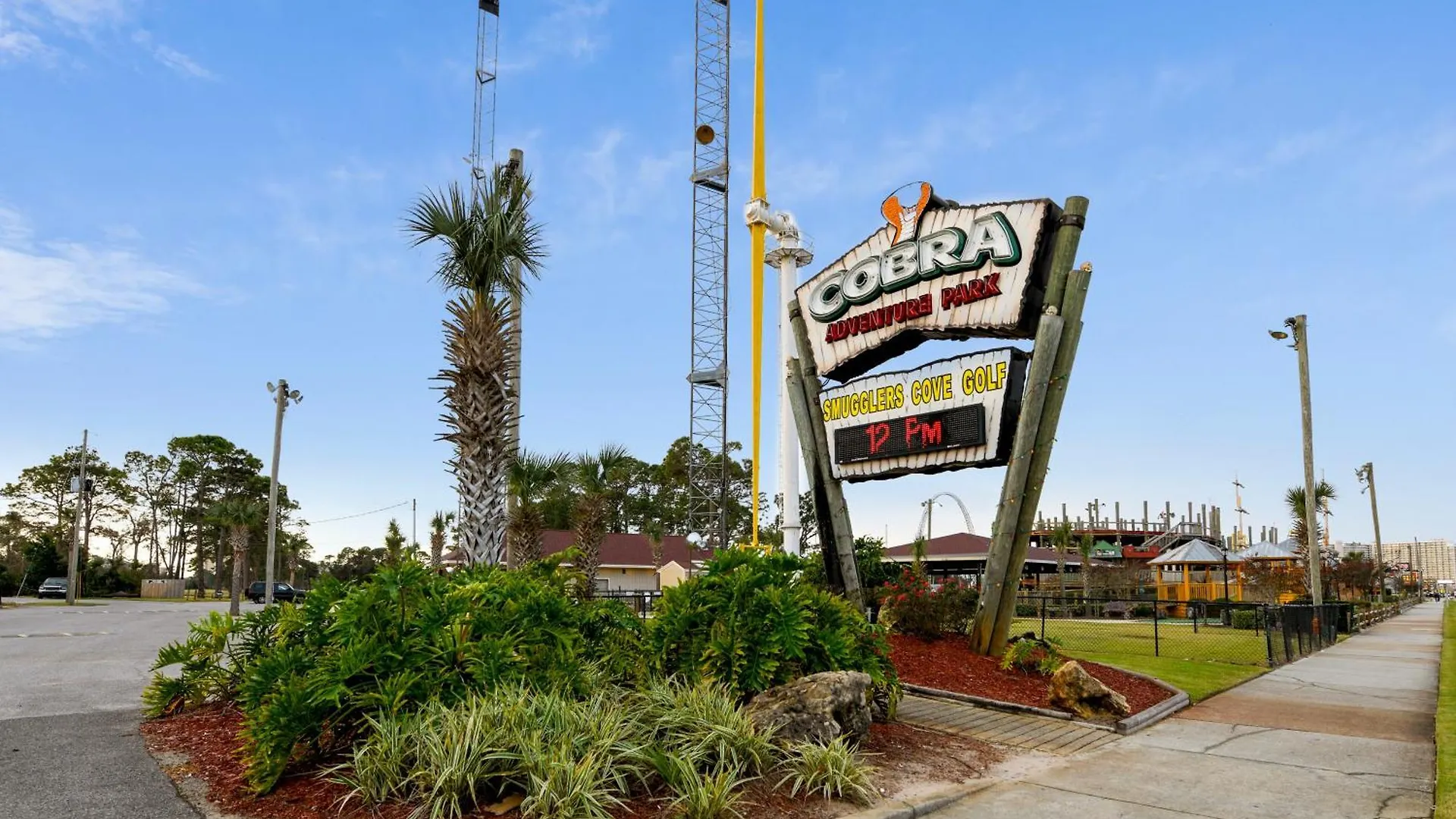 Holiday home Edgewater Beach Resort #1004 By Book That Condo Panama City Beach United States