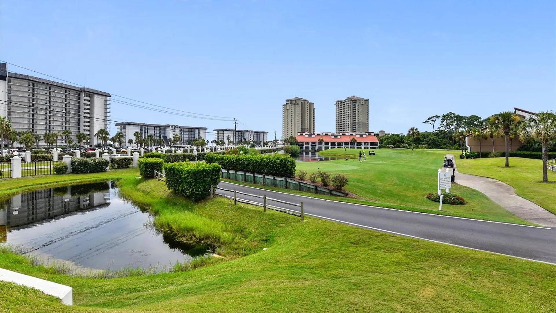 Holiday home Edgewater Beach Resort #1004 By Book That Condo Panama City Beach