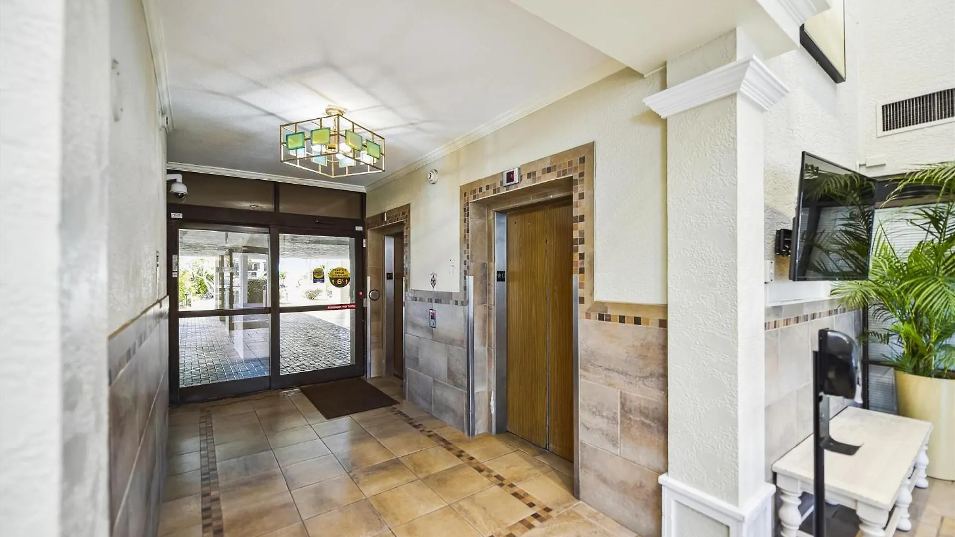 Holiday home Edgewater Beach Resort #1004 By Book That Condo Panama City Beach